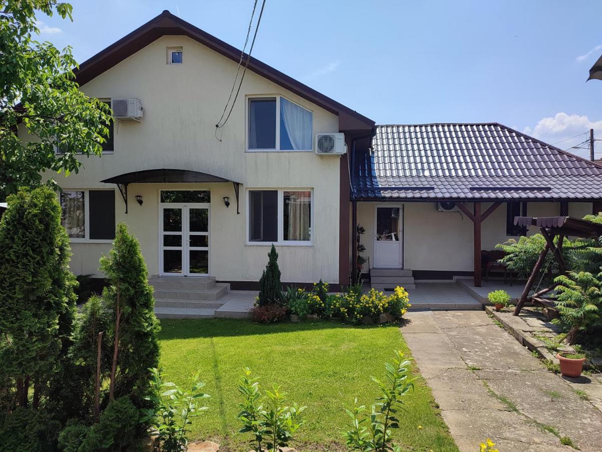 فندق Casa Laur Băile Felix المظهر الخارجي الصورة