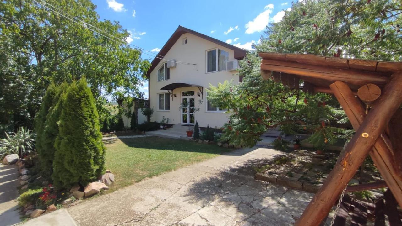 فندق Casa Laur Băile Felix المظهر الخارجي الصورة