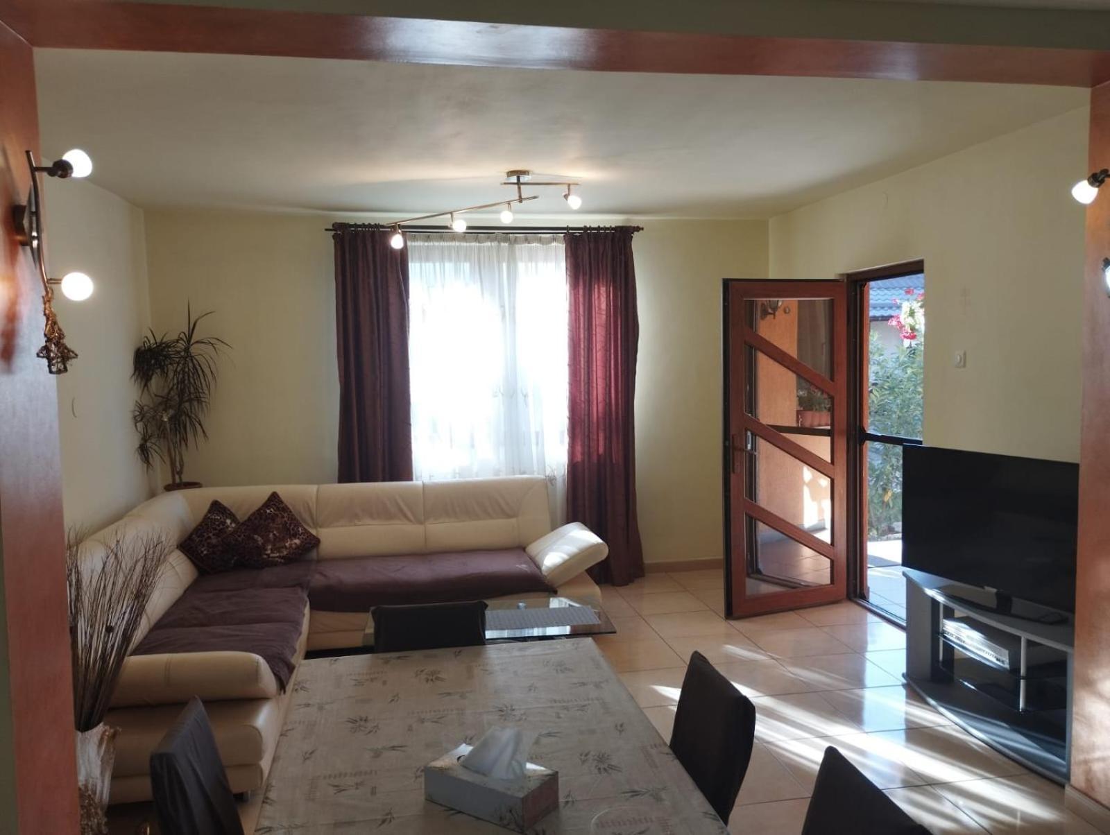 فندق Casa Laur Băile Felix المظهر الخارجي الصورة